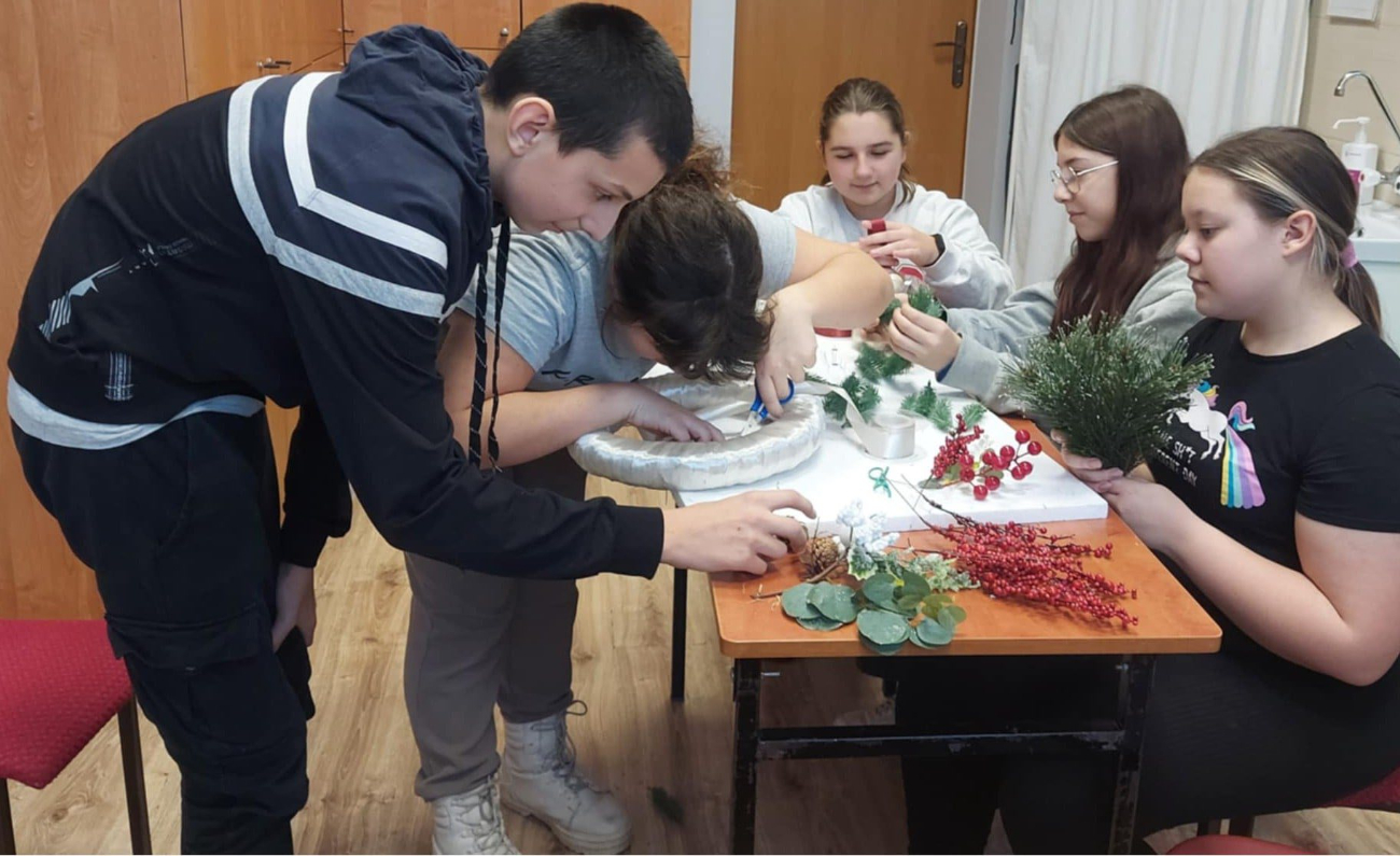 Młodzież z Drążnej w Lucynowie