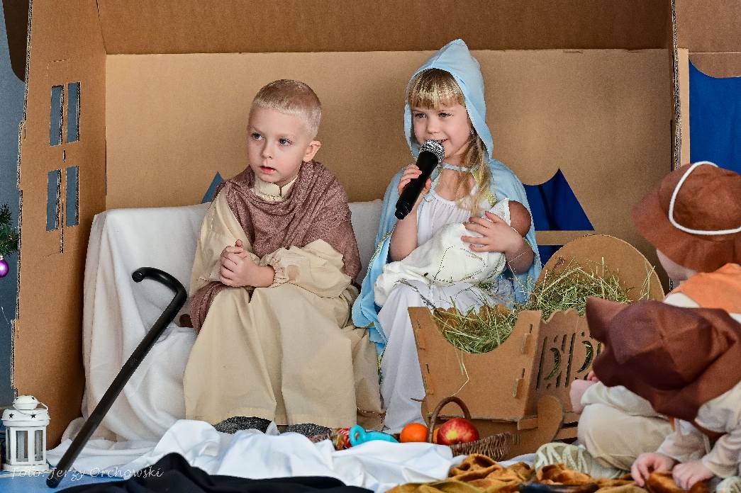 Jasełka i pożegnanie Renaty Sobieraj w Lądku