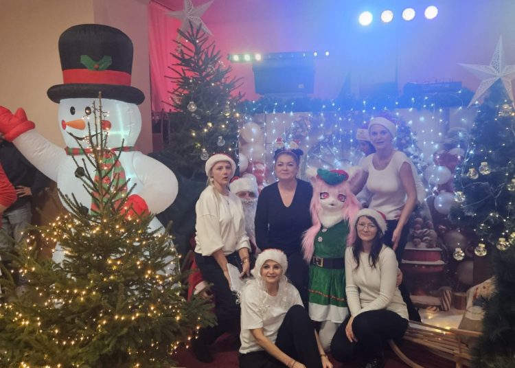 Zabawa choinkowa w Cieninie Kościelnym