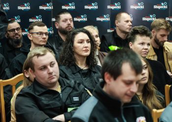 Ukończyli szkolenie, dostali plecaki