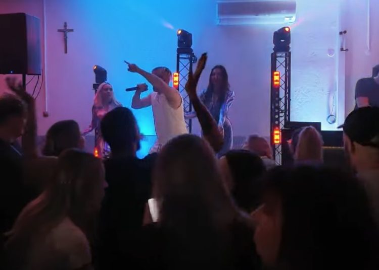 Tak się bawi Babin. Zobacz film