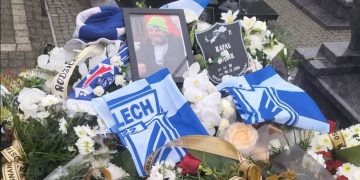 Dlaczego na grobie zabrakło krzyża?