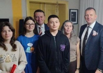 Z wizytą u trojaczków. Podtrzymują powiatową tradycję