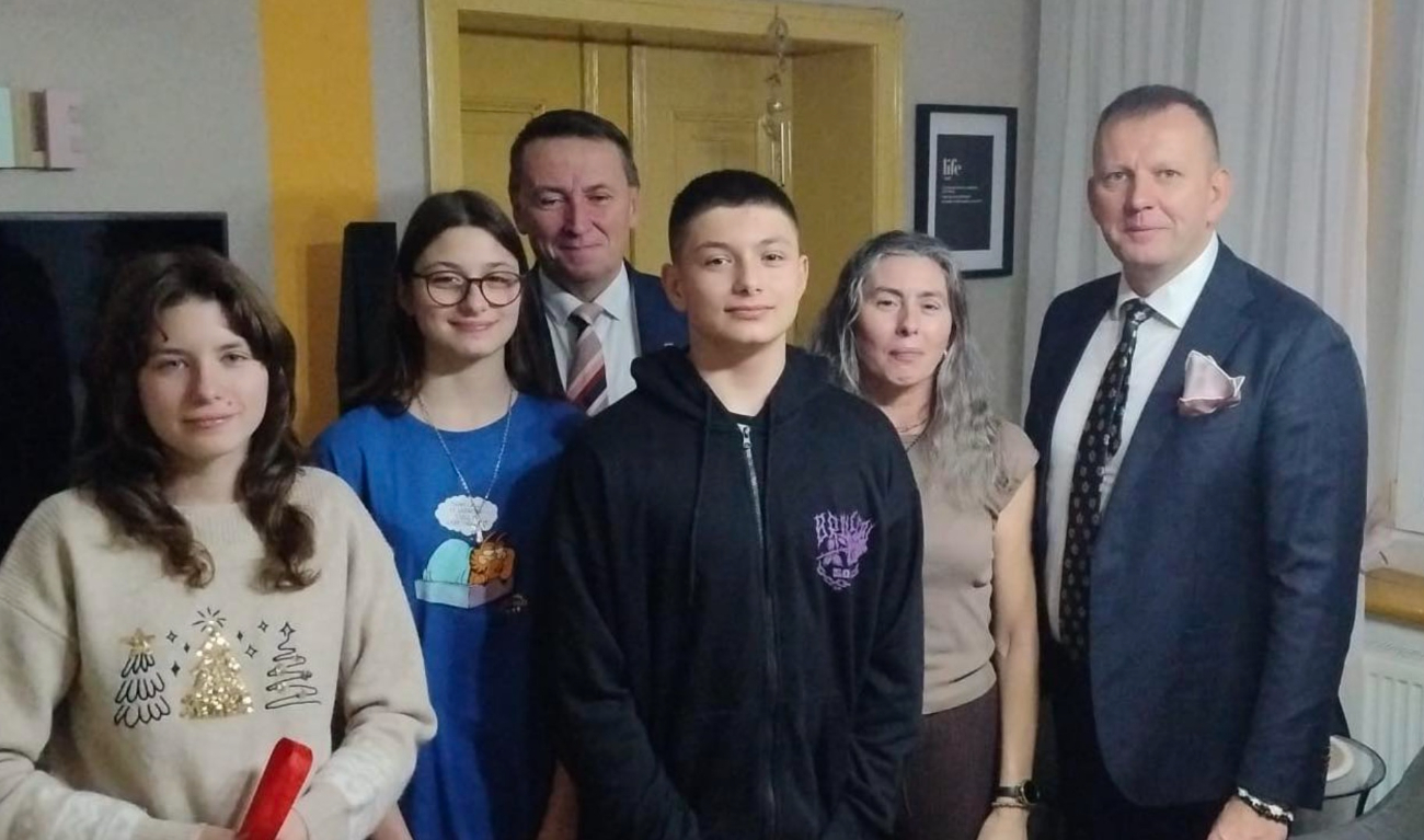 Z wizytą u trojaczków. Podtrzymują powiatową tradycję