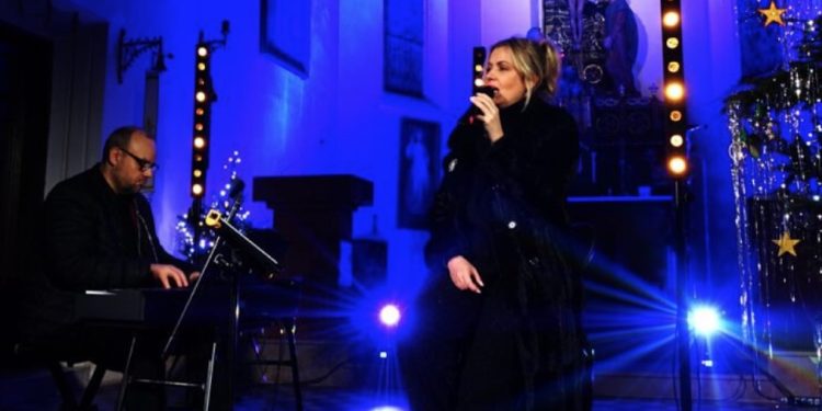 Kościół wypełnił się po brzegi