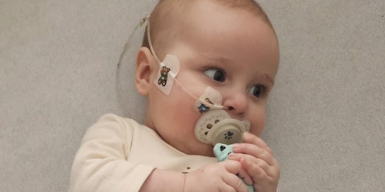 Dopiero co zaczął życie, a już musi o nie walczyć