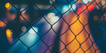 Siatki ze stali nierdzewnej – trwałość, precyzja i szerokie zastosowania