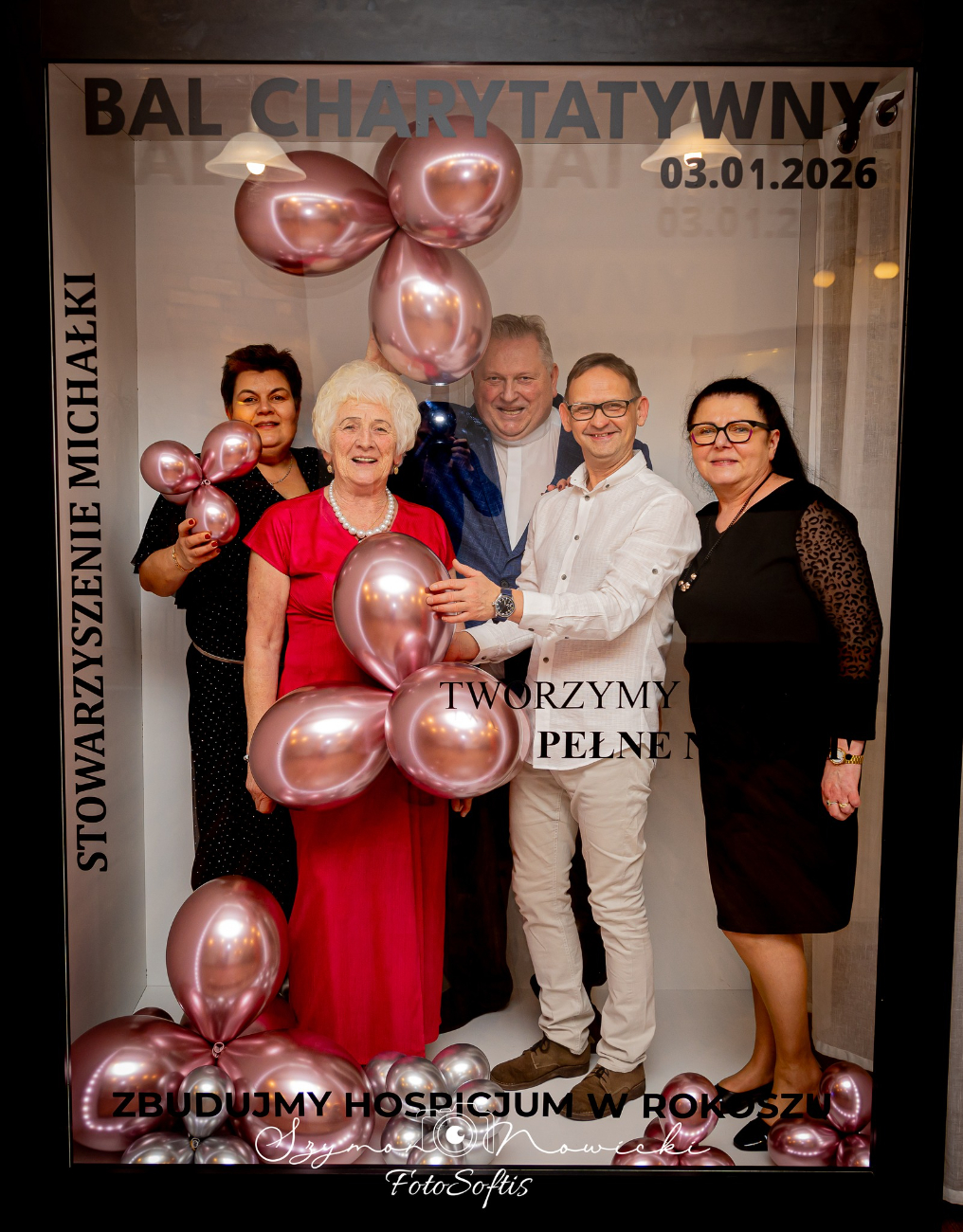 Wyjątkowy bal. Zobacz zdjęcia