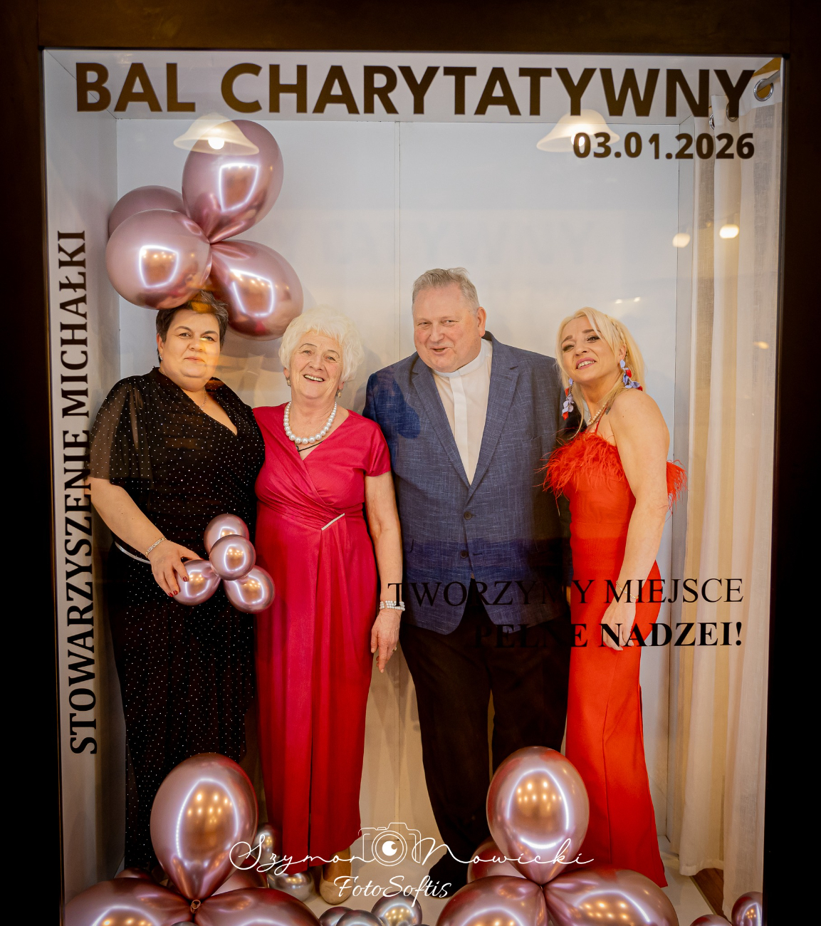 Wyjątkowy bal. Zobacz zdjęcia