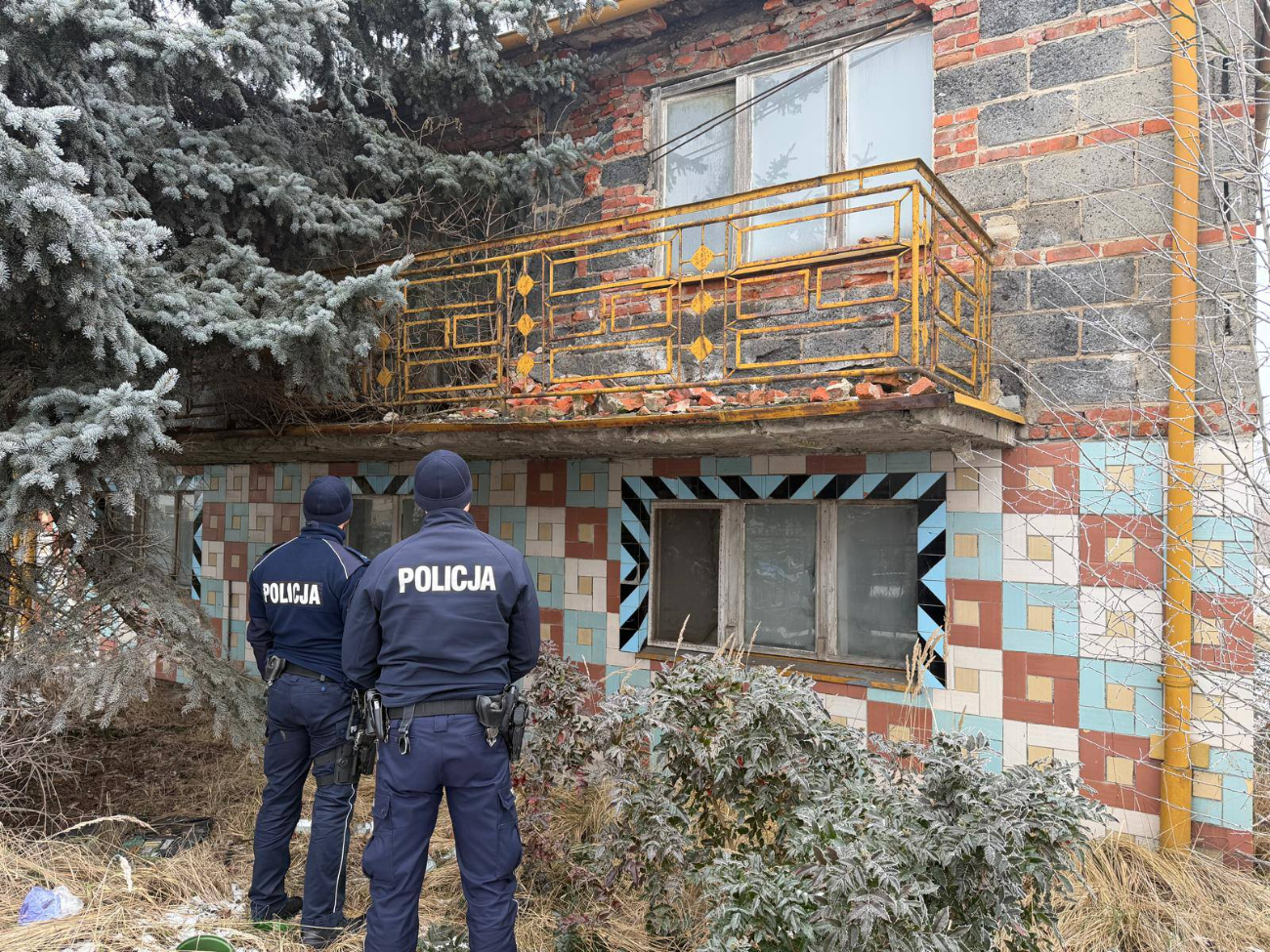 Kontrolują miejsca, w których mogą przebywać osoby bezdomne