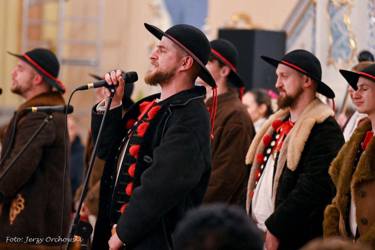 Lądek kolędował. Zobacz zdjęcia z koncertu w kościele