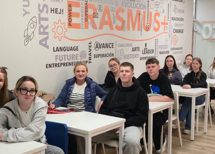 Młodzież z Ekonomika na praktykach w Hiszpanii