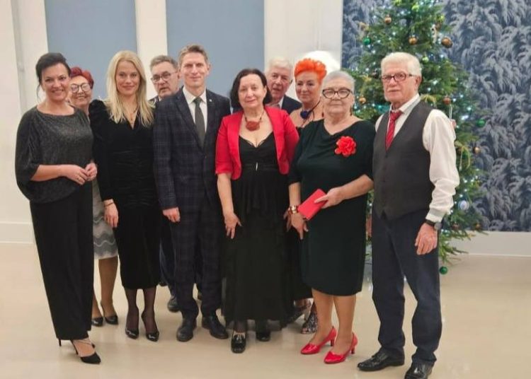 Tak się bawią seniorzy. Zobacz zdjęcia