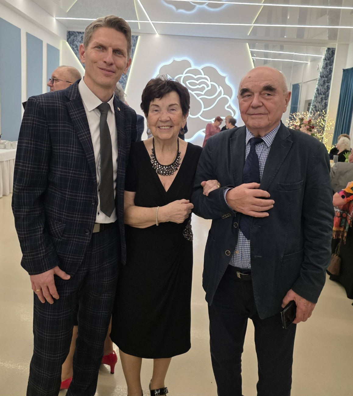 Tak się bawią seniorzy. Zobacz zdjęcia