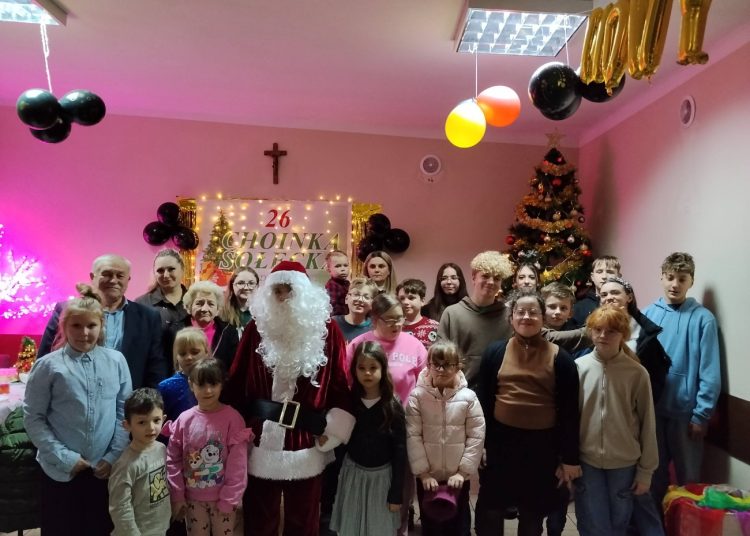 26 choinka sołecka w Dziedzicach