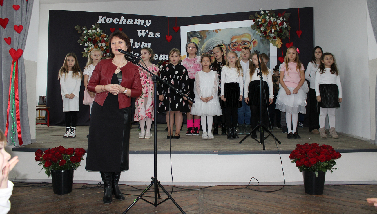 Dla babć i dziadków w Młodojewie