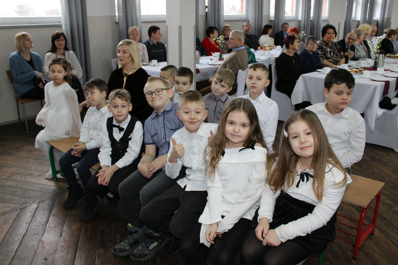 Dla babć i dziadków w Młodojewie