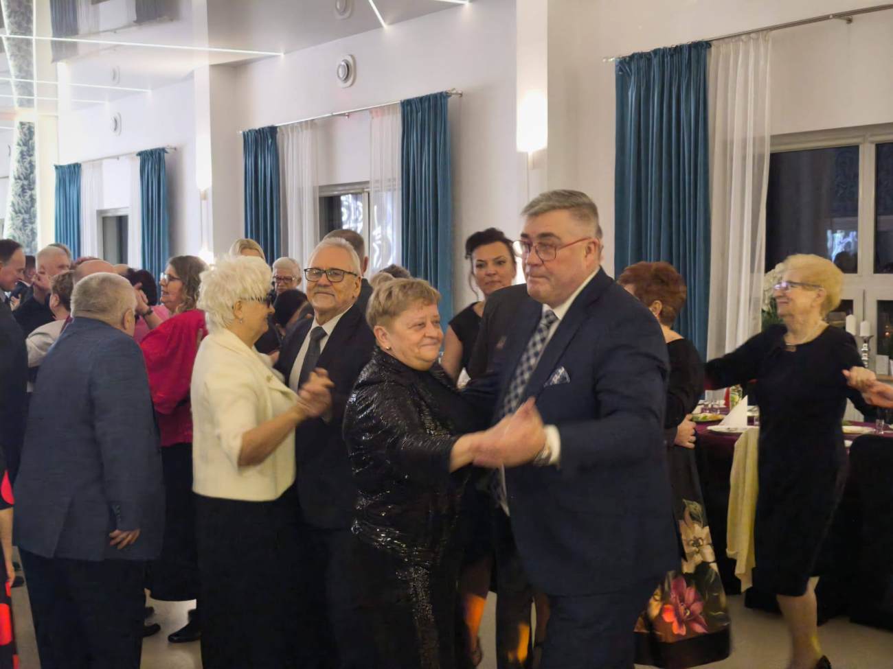 Tak się bawią seniorzy. Zobacz zdjęcia