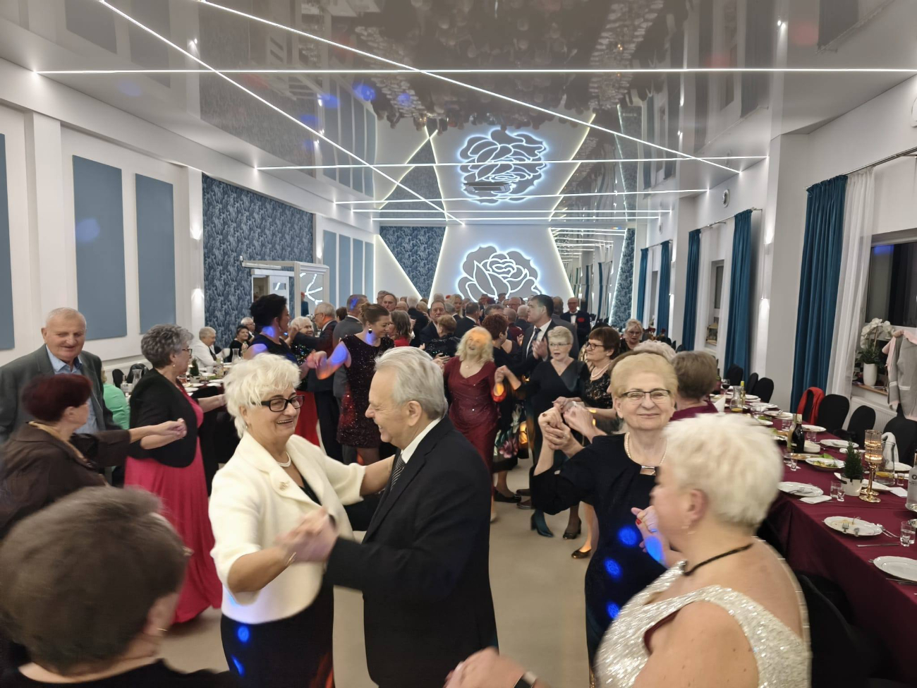 Tak się bawią seniorzy. Zobacz zdjęcia