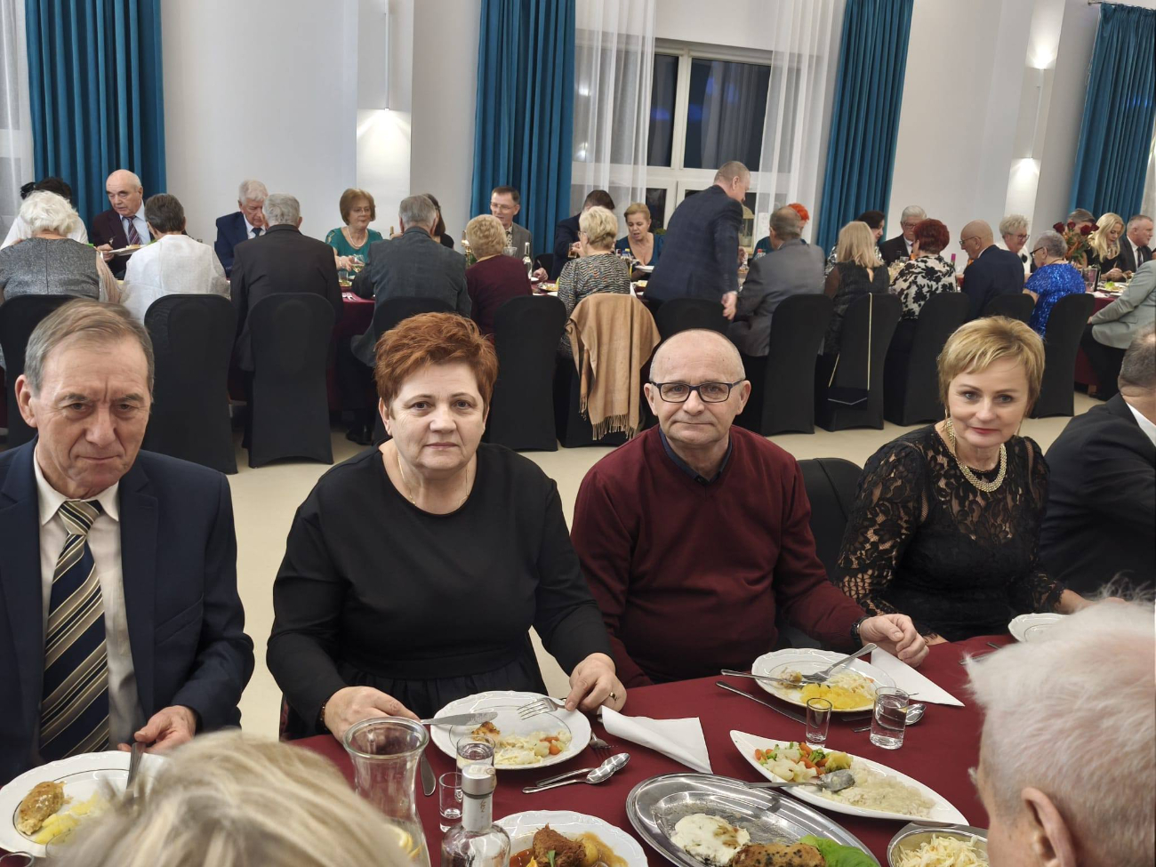 Tak się bawią seniorzy. Zobacz zdjęcia