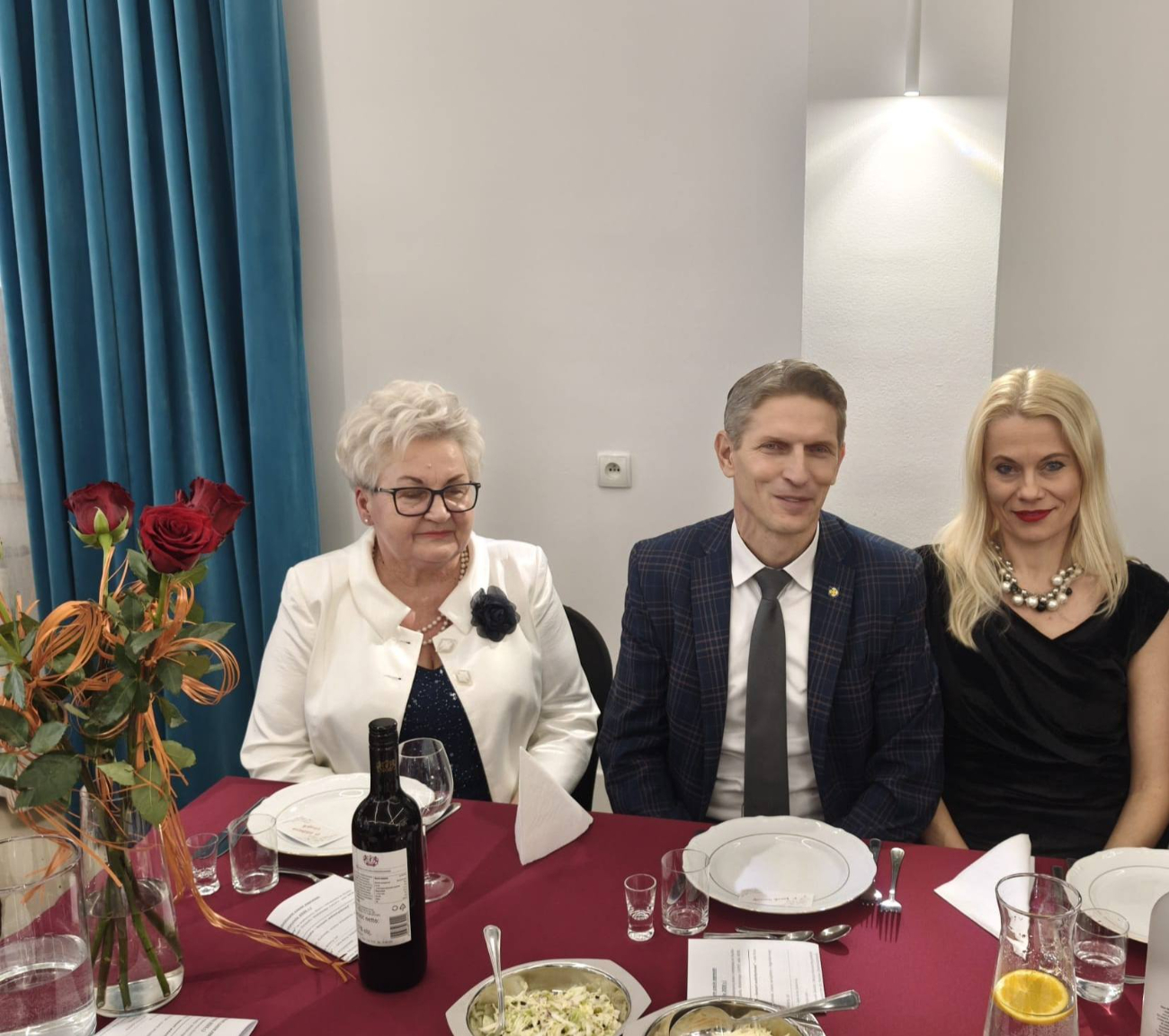 Tak się bawią seniorzy. Zobacz zdjęcia