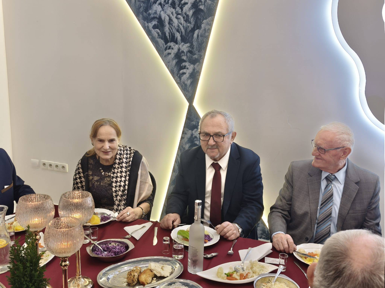 Tak się bawią seniorzy. Zobacz zdjęcia