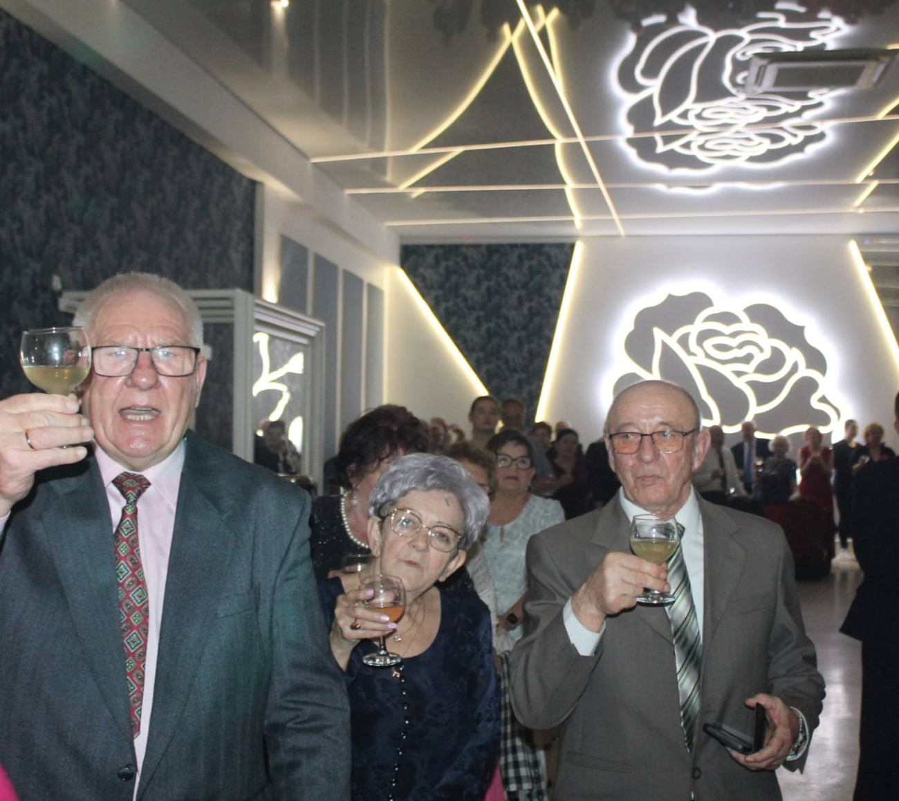 Tak się bawią seniorzy. Zobacz zdjęcia