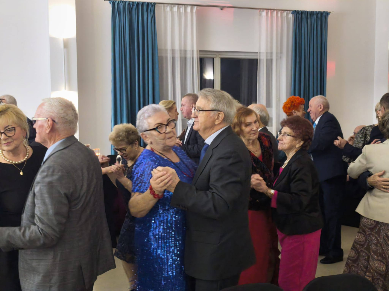 Tak się bawią seniorzy. Zobacz zdjęcia