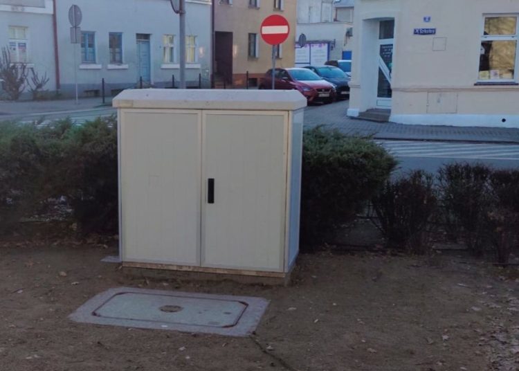 Burmistrz: Światłowód w Słupcy staje się faktem