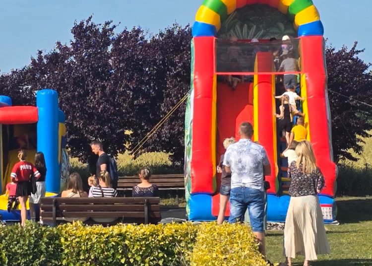 Będzie trudnej o kasę na festyn