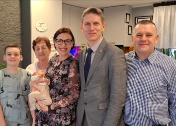 Burmistrz odwiedził Antka. To pierwszy Słupczanin urodzony w tym roku