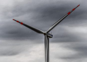 Cała wieś obstawiona wiatrakami? Radna się obawia