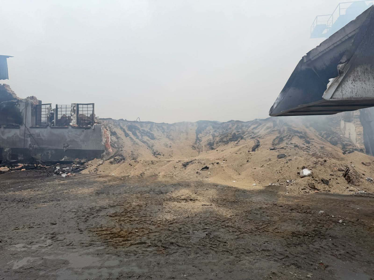 Co teraz się dzieje na miejscu potężnego pożaru?