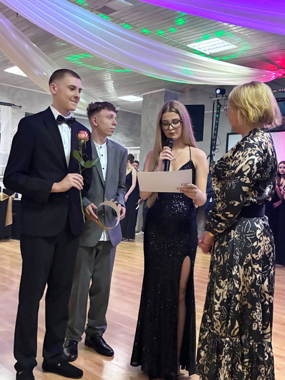 Bal VIII klasy w  Cieninie Kościelnym