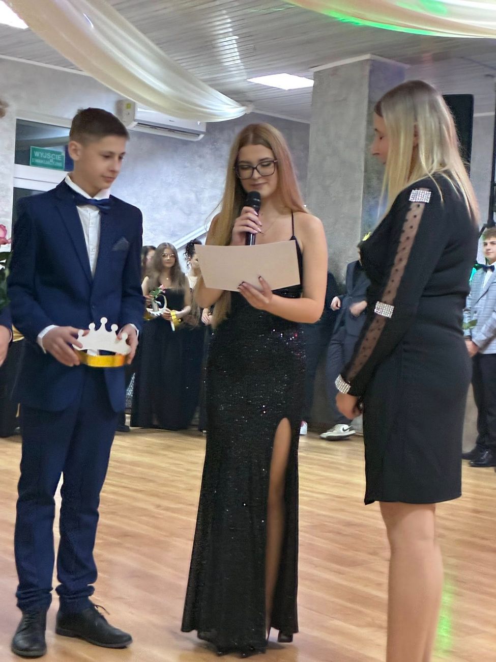 Bal VIII klasy w  Cieninie Kościelnym