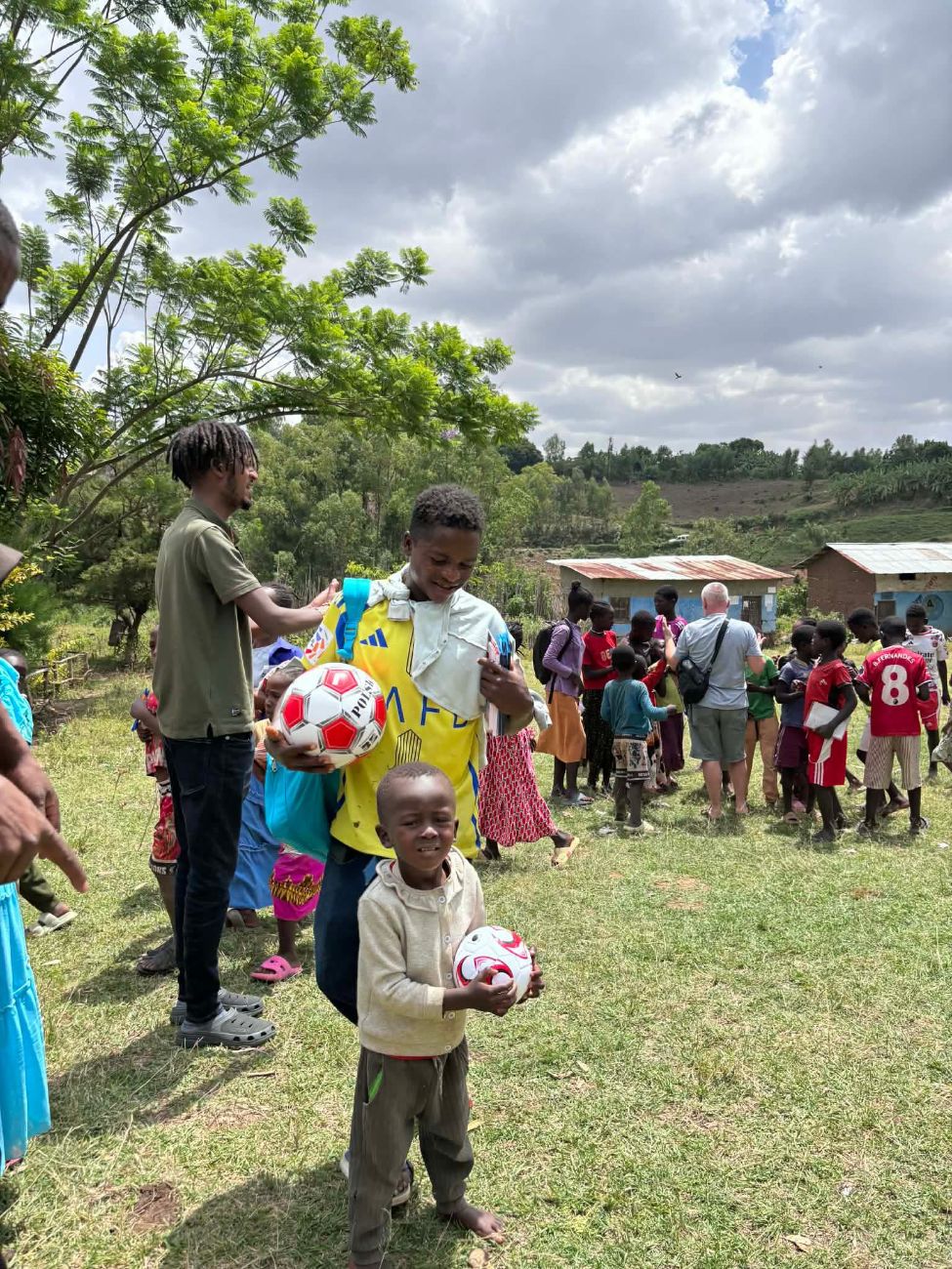 Piłki z Drążnej do Etiopii