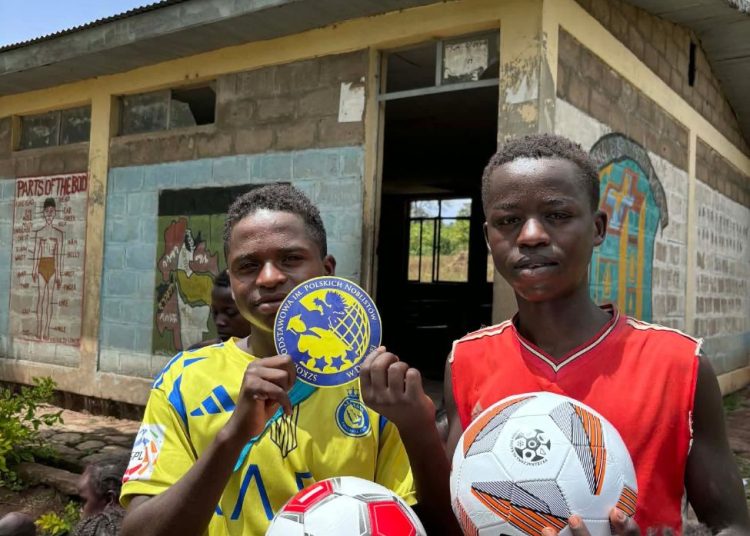 Piłki z Drążnej do Etiopii