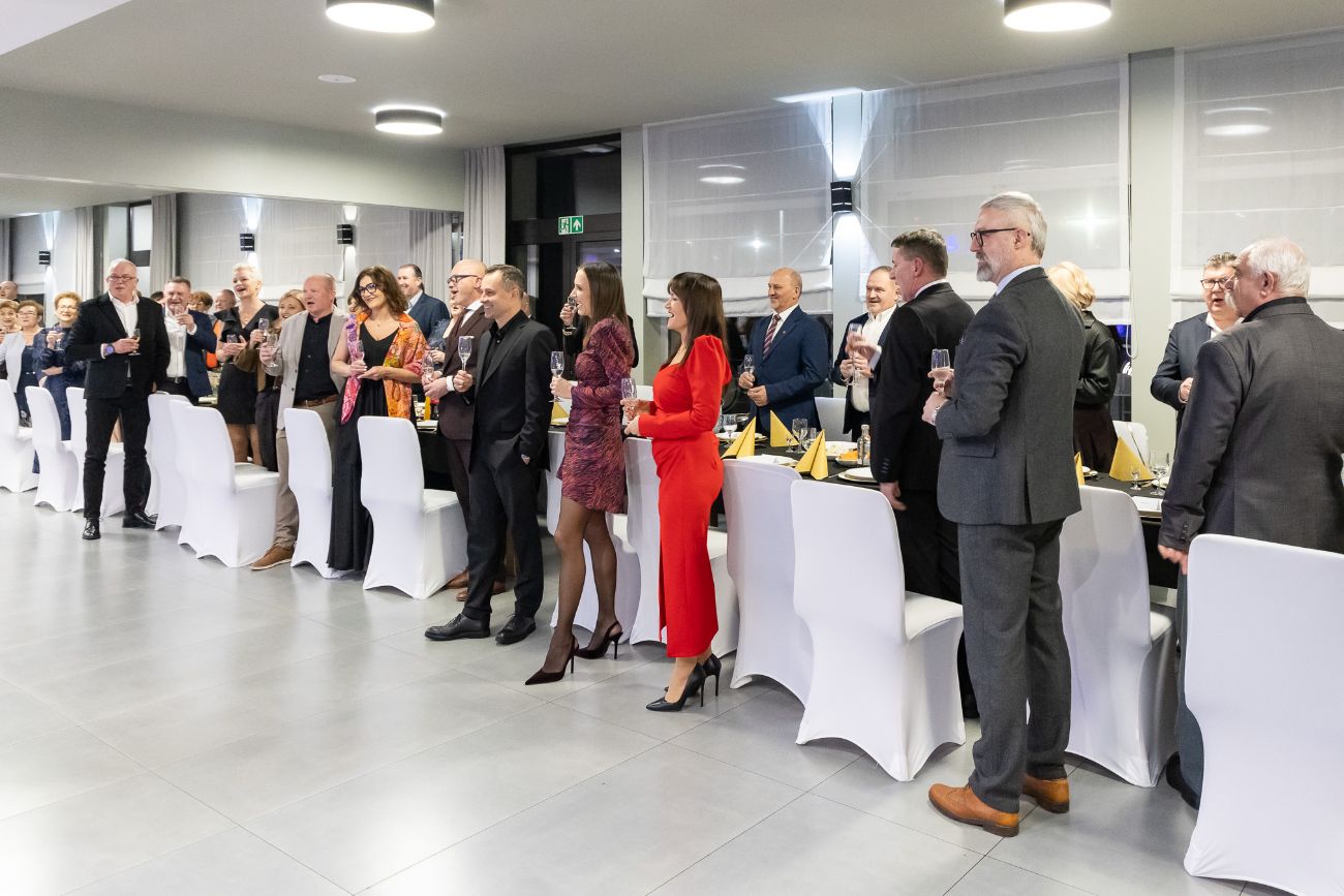 Tak pożegnali kierownika. Zobacz zdjęcia