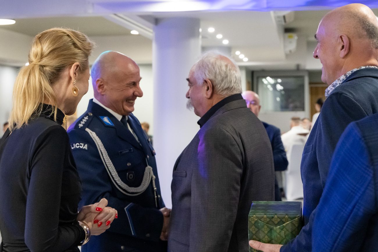 Tak pożegnali kierownika. Zobacz zdjęcia