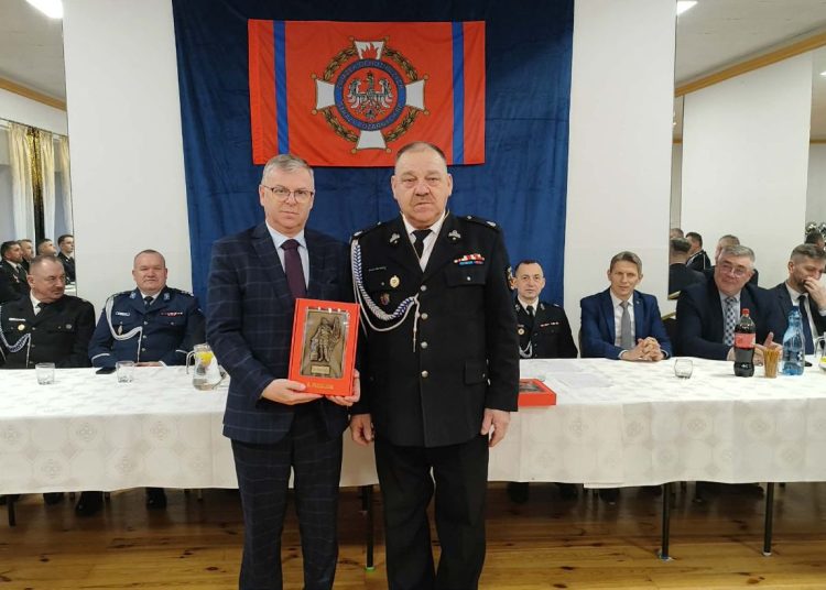 Nowy zarząd i jubileusz prezesa OSP w Piotrowicach