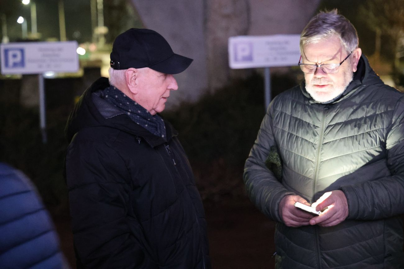 Ukraińska flaga na budynku starostwa