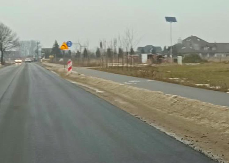 Kiedy oświetlą ścieżkę do Piotrowic?