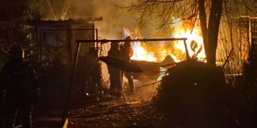 Paliła się przyczepa i altana