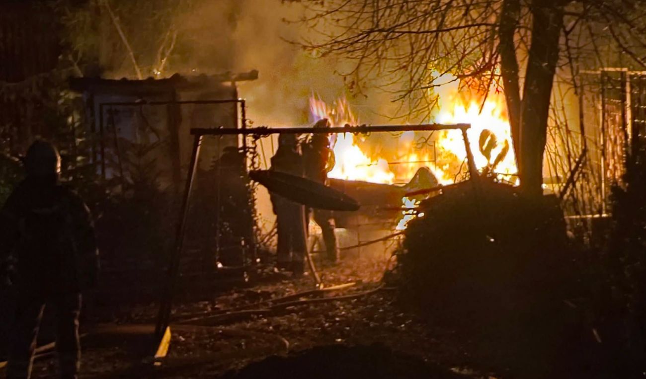 Paliła się przyczepa i altana