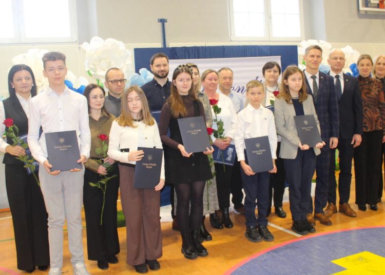 Stypendia w Jedynce. Gratulujemy!