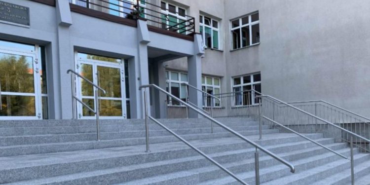 W powiecie odwołują lekcje. Co ze szkołami w Słupcy?