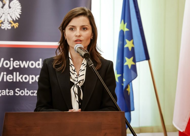 Wojewoda przekaże swoje obowiązki. Jest w ciąży