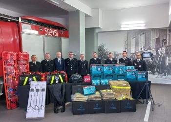 Przekazali jednostkom sprzęt