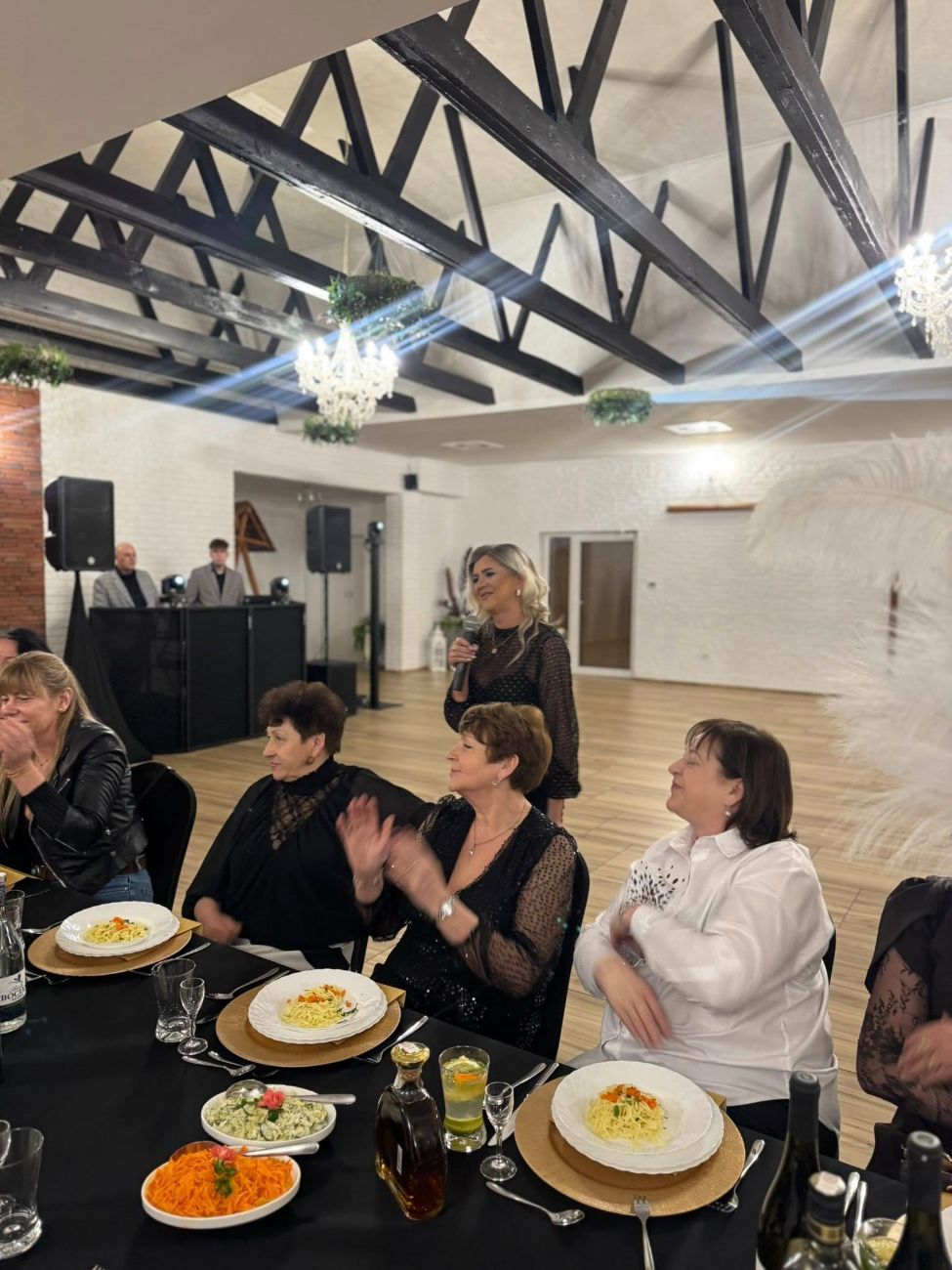 Swiętowały panie z Korwina