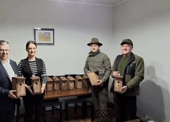 Myśliwi przekazali budki lęgowe